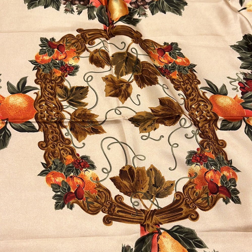 Christian Dior silk scarf - Picture 4 of 8
